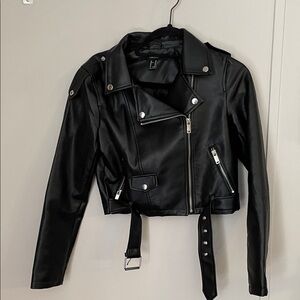 Forever 21 Black Faux Leather Cropped Moto Jacket with Belt